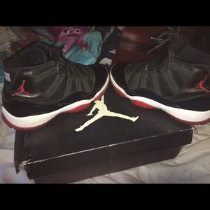 Jordan bred 11’s 9.5
